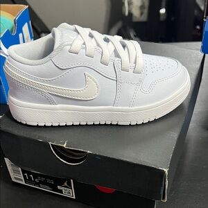Nike Kids White and Cream Sneakers